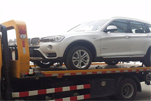 梅江区拖车24小时服务电话