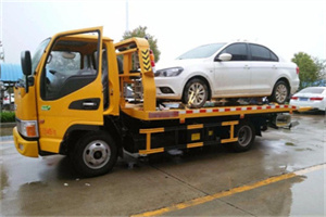 梅江区附近拖车救援24小时服务热线