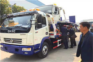 梅江区汽车道路救援拖车价格